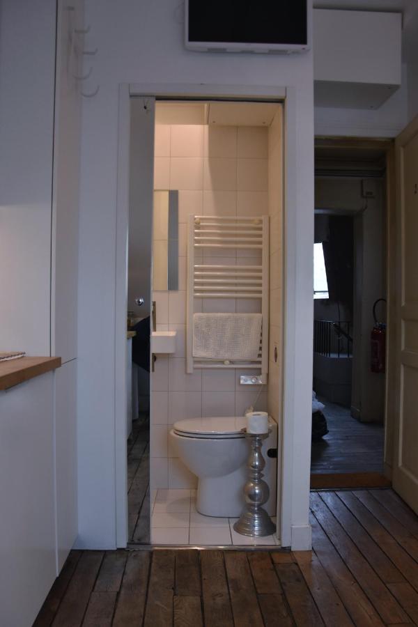 Studio Propre Calme Vue Ascenseur Apartment *