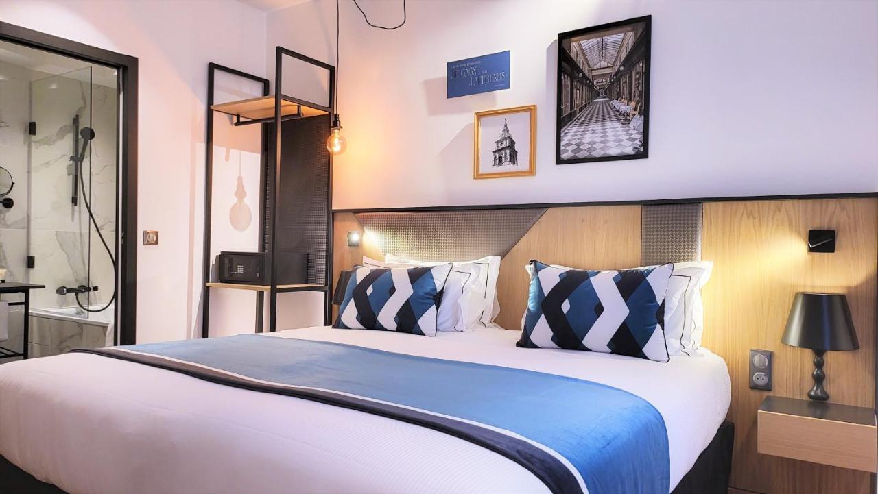 Star Champs-elysées Hotel 4*