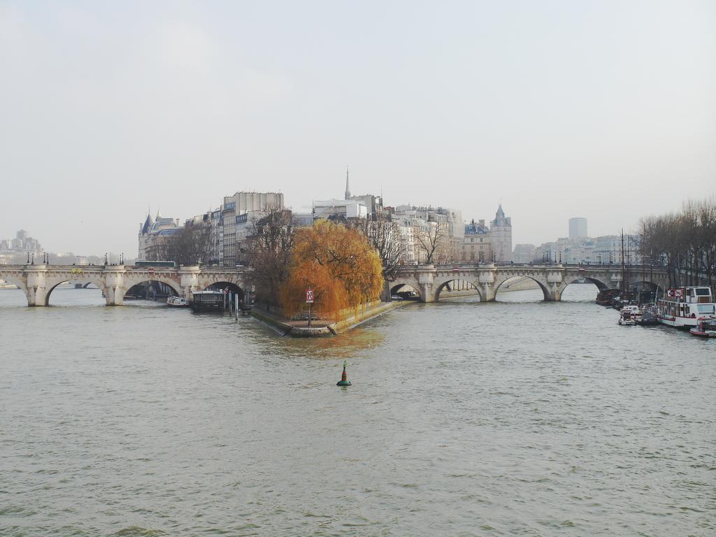 D : Louvre Elegant 3* Parigi