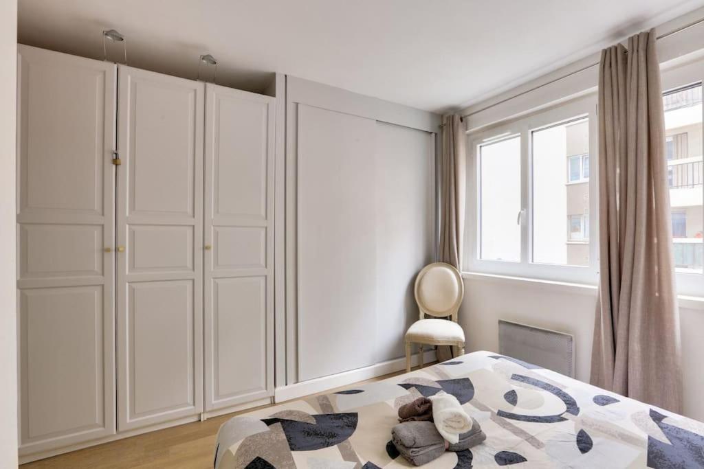 Beautiful Bright Parisian Near Bercy Appartamento
