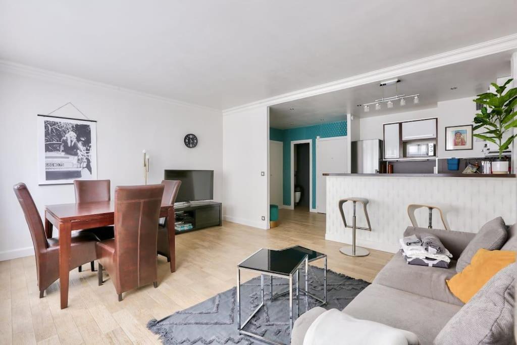 Beautiful Bright Parisian Near Bercy Appartamento Parigi