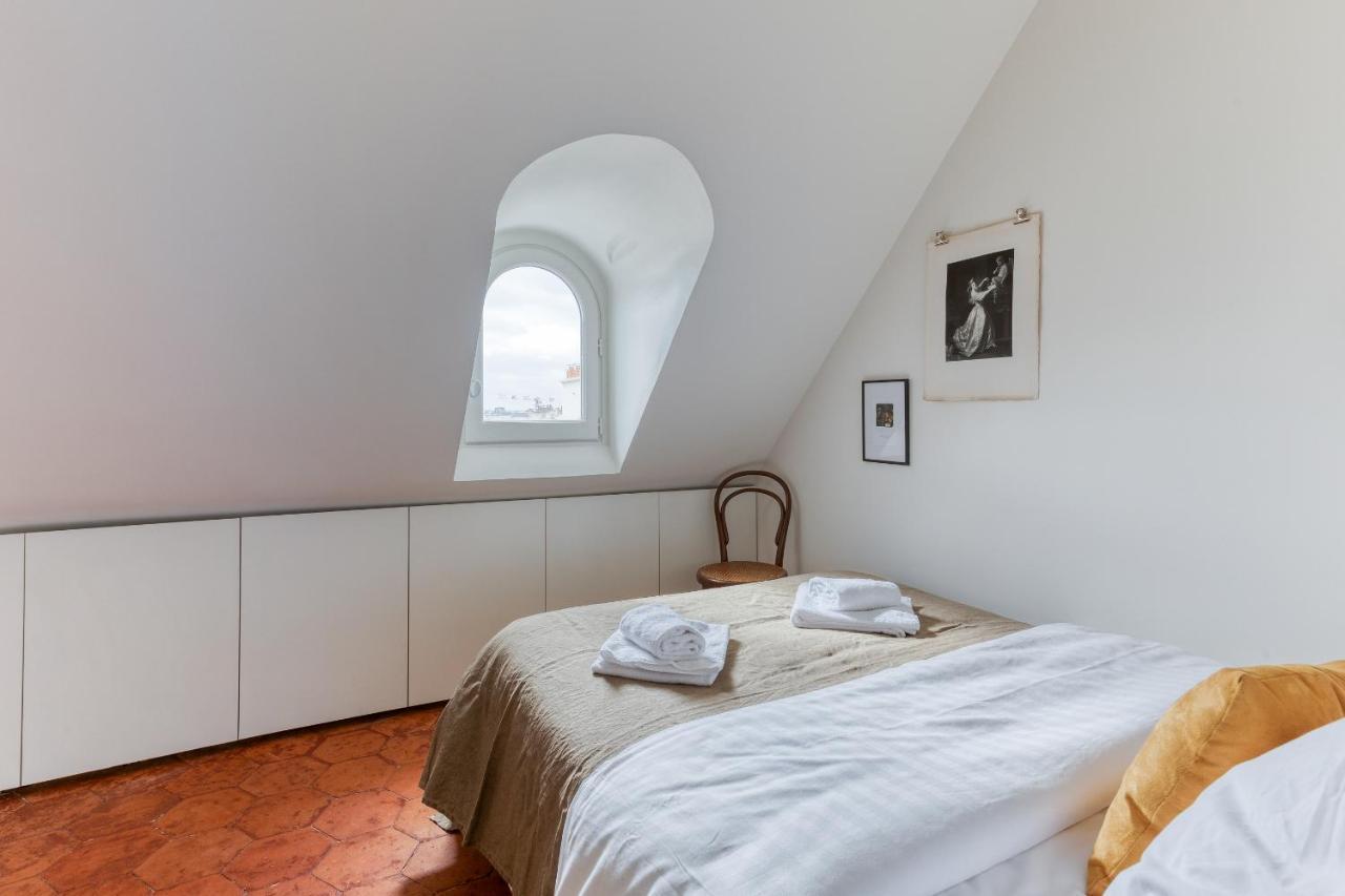 Cocoon With View In The Heart Of 09 * Paris