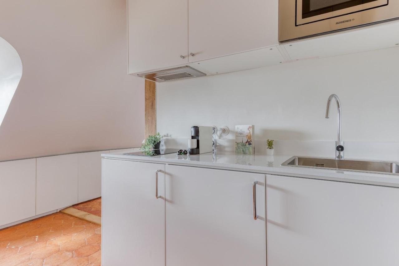 Cocoon With View In The Heart Of 09 Apartment