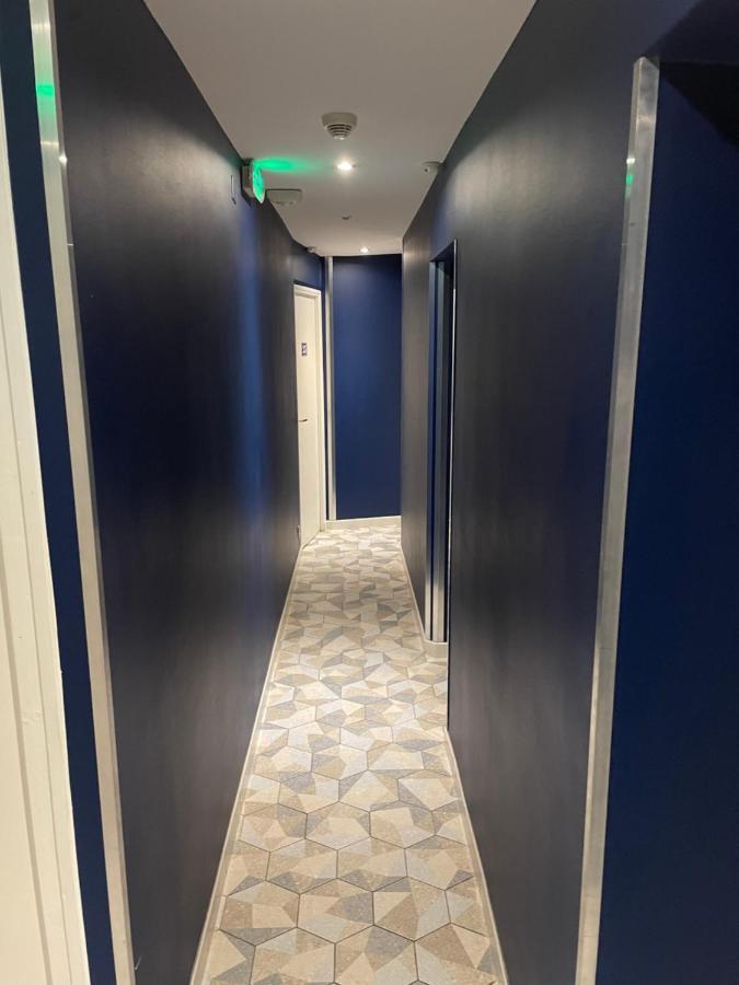 Hotel Mary's Republique