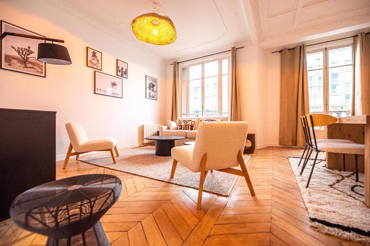 Aparthotel Mbm - Eiffel Tower View