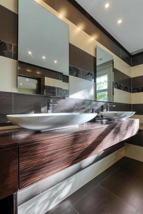 Apartment Montaigne Executive
