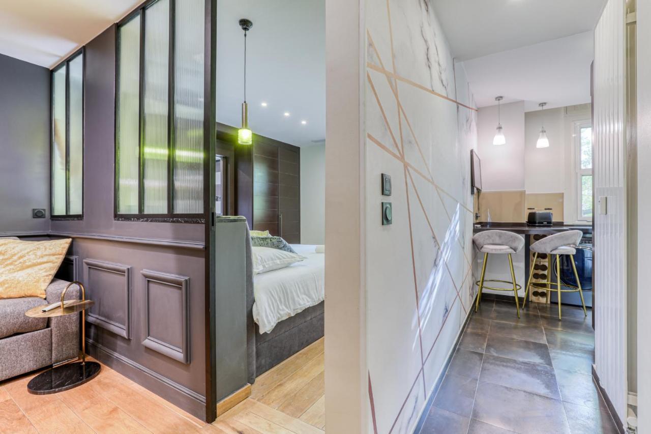 Apartment Montaigne Executive Paris