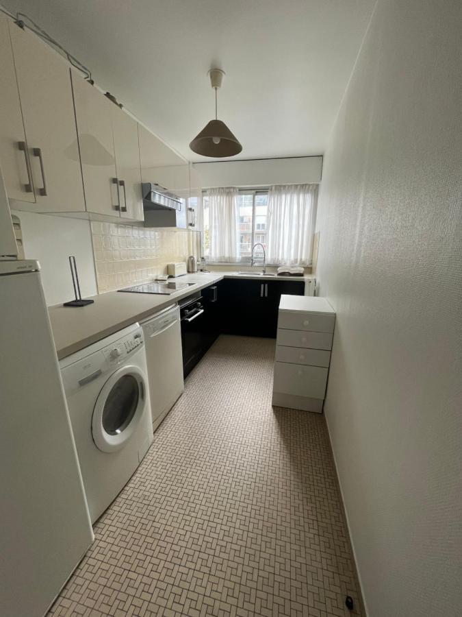 Appartamento Tour Eiffel Cambronne 3 *