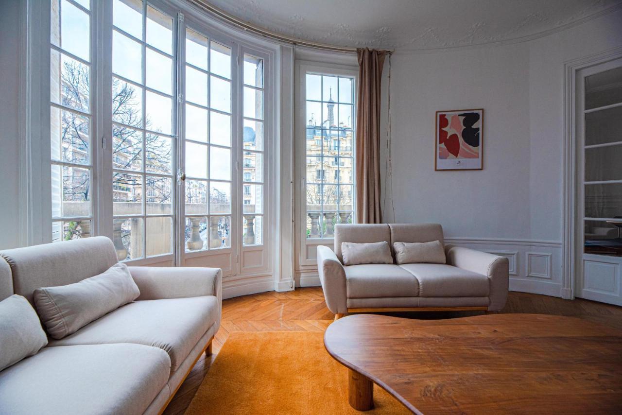 Mbm - Eiffel Tower View Aparthotel Paris