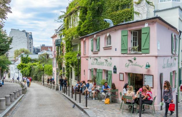 Rare! Private Garden In Paris, Close To Sacre Coeur Basilica! Appartamento