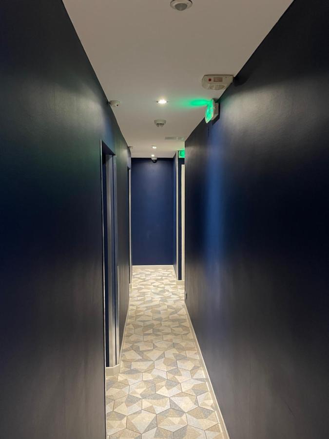 Hotel Mary's République Parigi