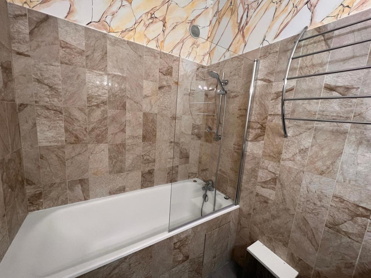 Champs-elysees 2 - Hala Apartment Paris