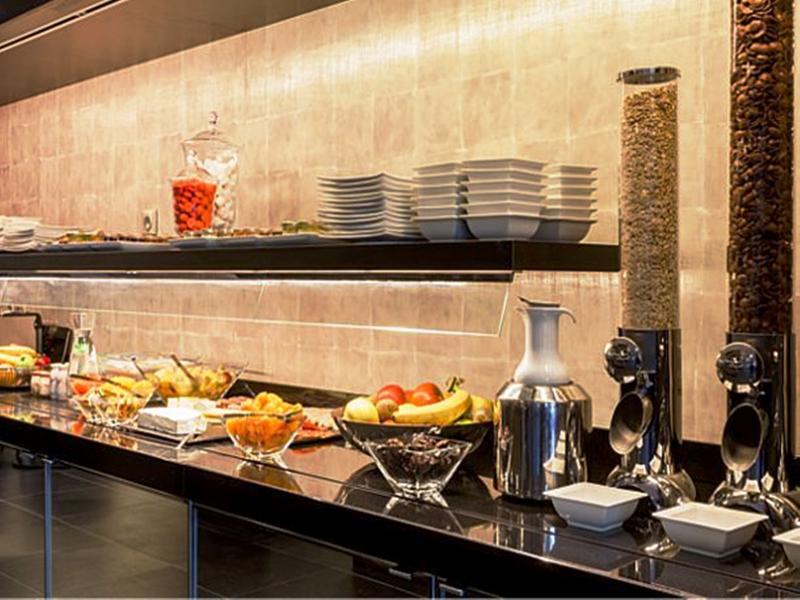 Ac Porte Maillot By Marriott 4* Parigi
