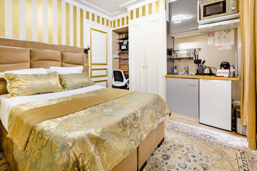 Appartamento Premium 2 Minutes Walk From Champs-elysees Parigi