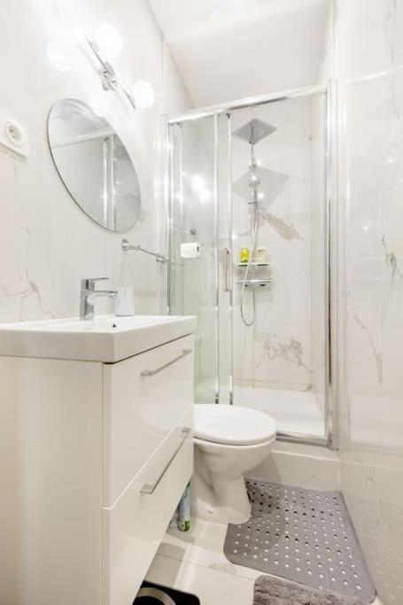 Appartamento Premium 2 Minutes Walk From Champs-elysees Parigi