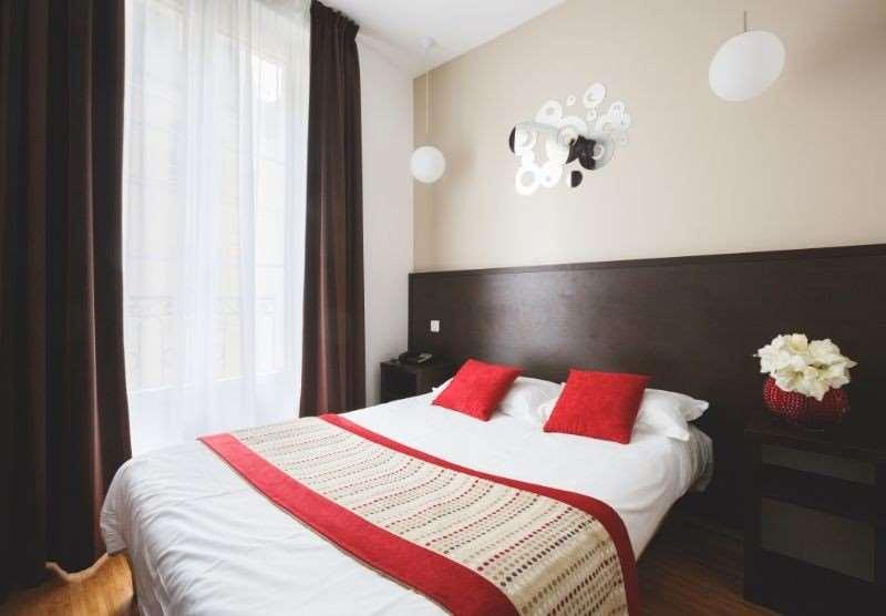 Bonne Nouvelle Hotel 3*