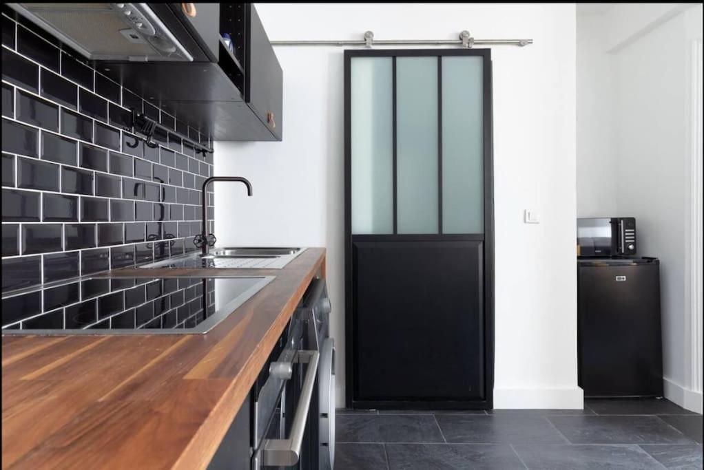 Appartamento Hsh Nazareth-sentier Ii Charmant 1br *