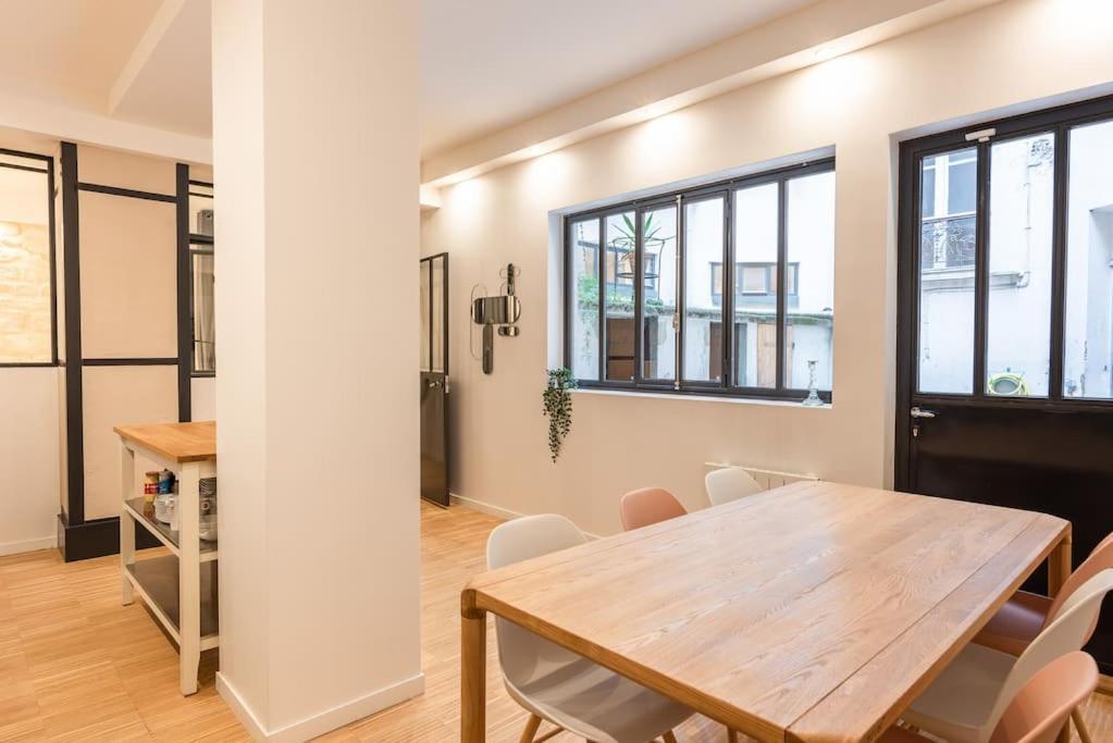 Appartamento Design Architect Loft For 10 Guests Near Metro Parigi