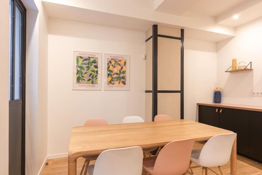 Appartamento Design Architect Loft For 10 Guests Near Metro *
