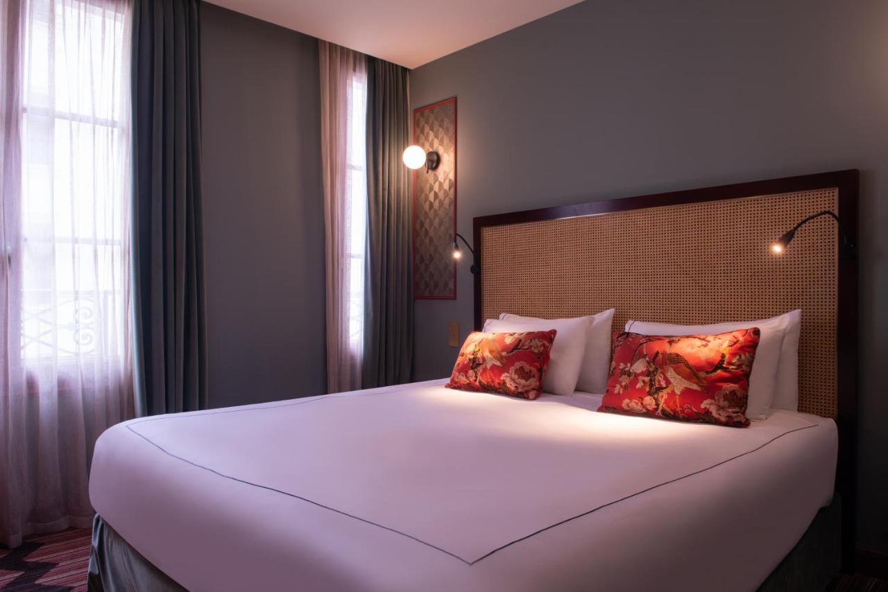 Mom'art Hotel