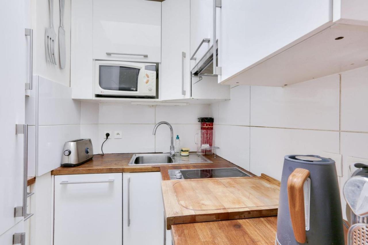 Bright Ideal For 2 In The 15th Arrondissement *