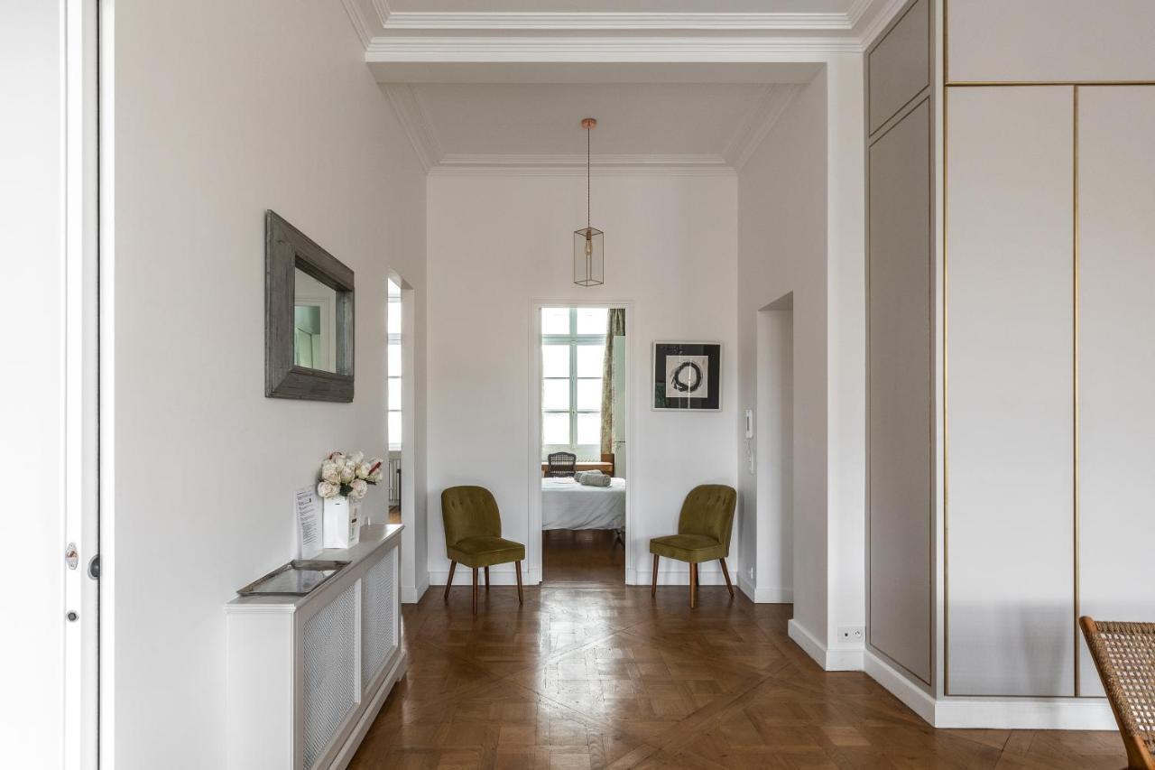Prestigious Overlooking Palais-royal Garden * Parigi
