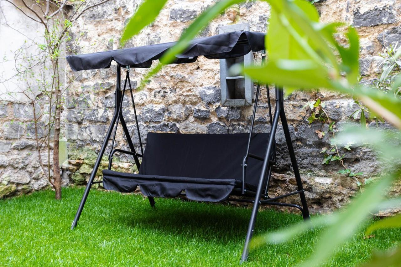 Appartamento Rare! Private Garden In Paris, Close To Sacre Coeur Basilica! Parigi