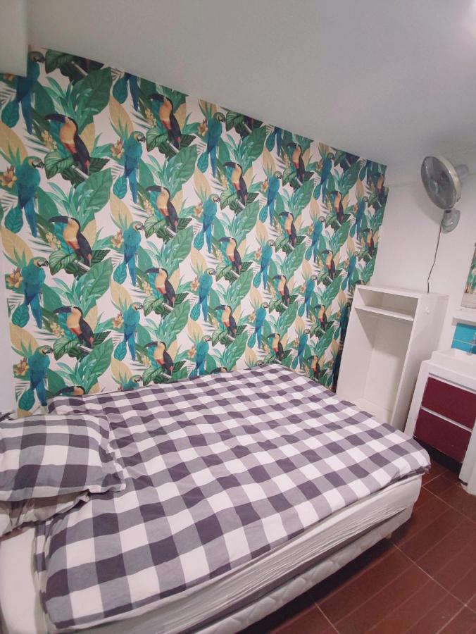 Reu-nid Hostel *