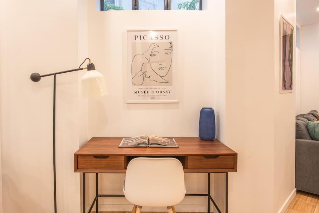 Design Architect Loft For 10 Guests Near Metro Parigi
