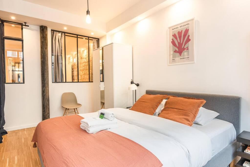 Design Architect Loft For 10 Guests Near Metro Parigi