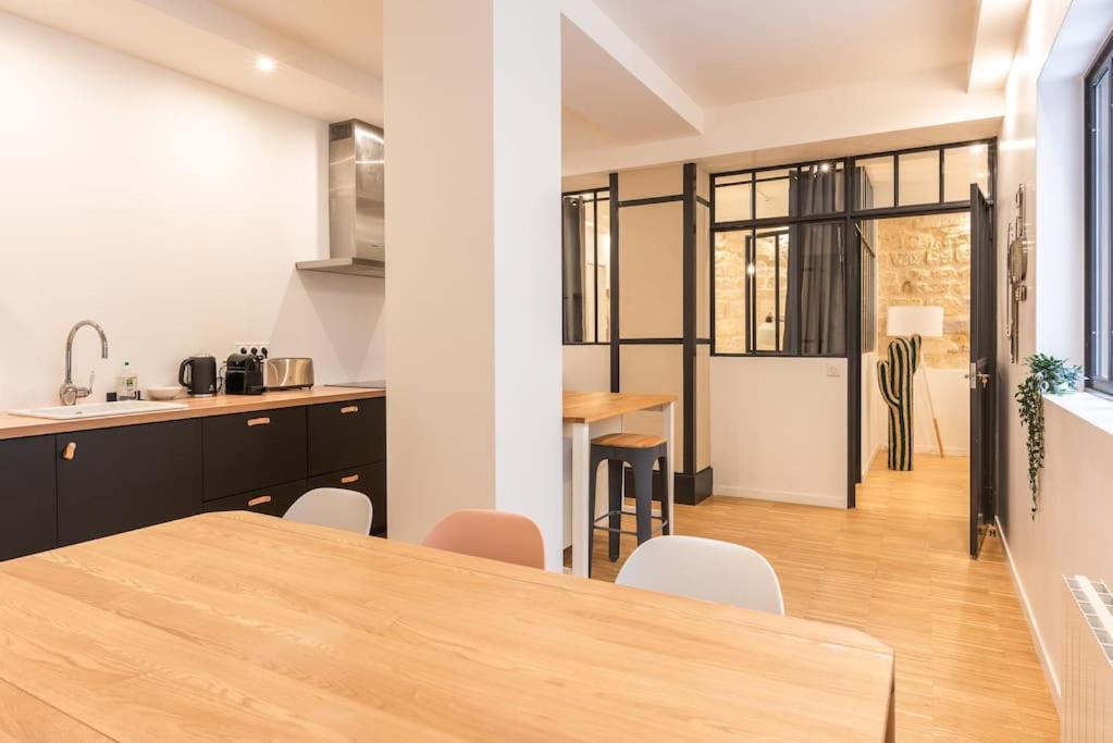 Appartamento Design Architect Loft For 10 Guests Near Metro Parigi