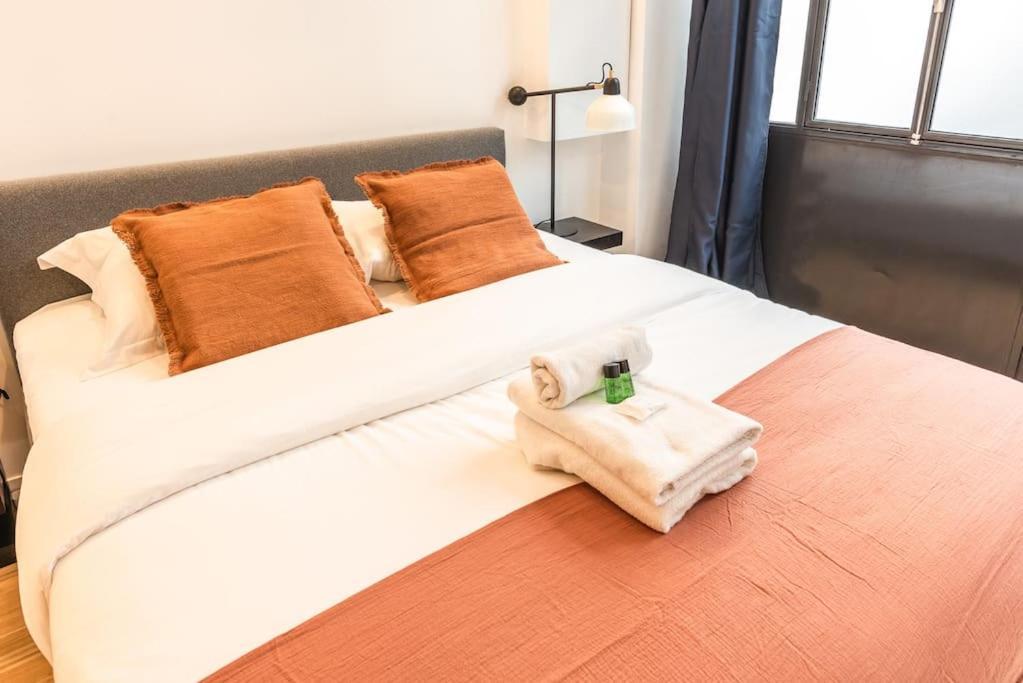 Appartamento Design Architect Loft For 10 Guests Near Metro Parigi