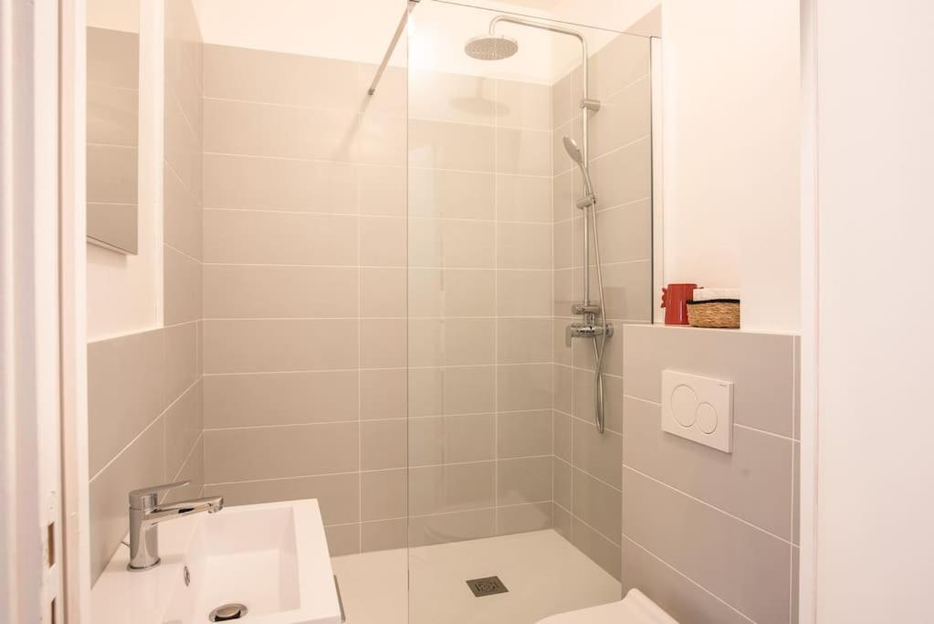 Design Architect Loft For 10 Guests Near Metro Parigi