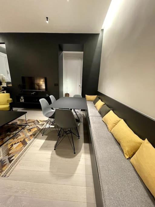 Luxurious And Cosy Flat Paris16