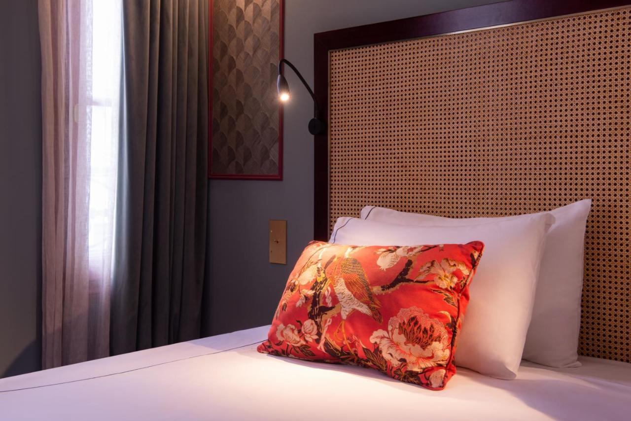Mom'art Hotel