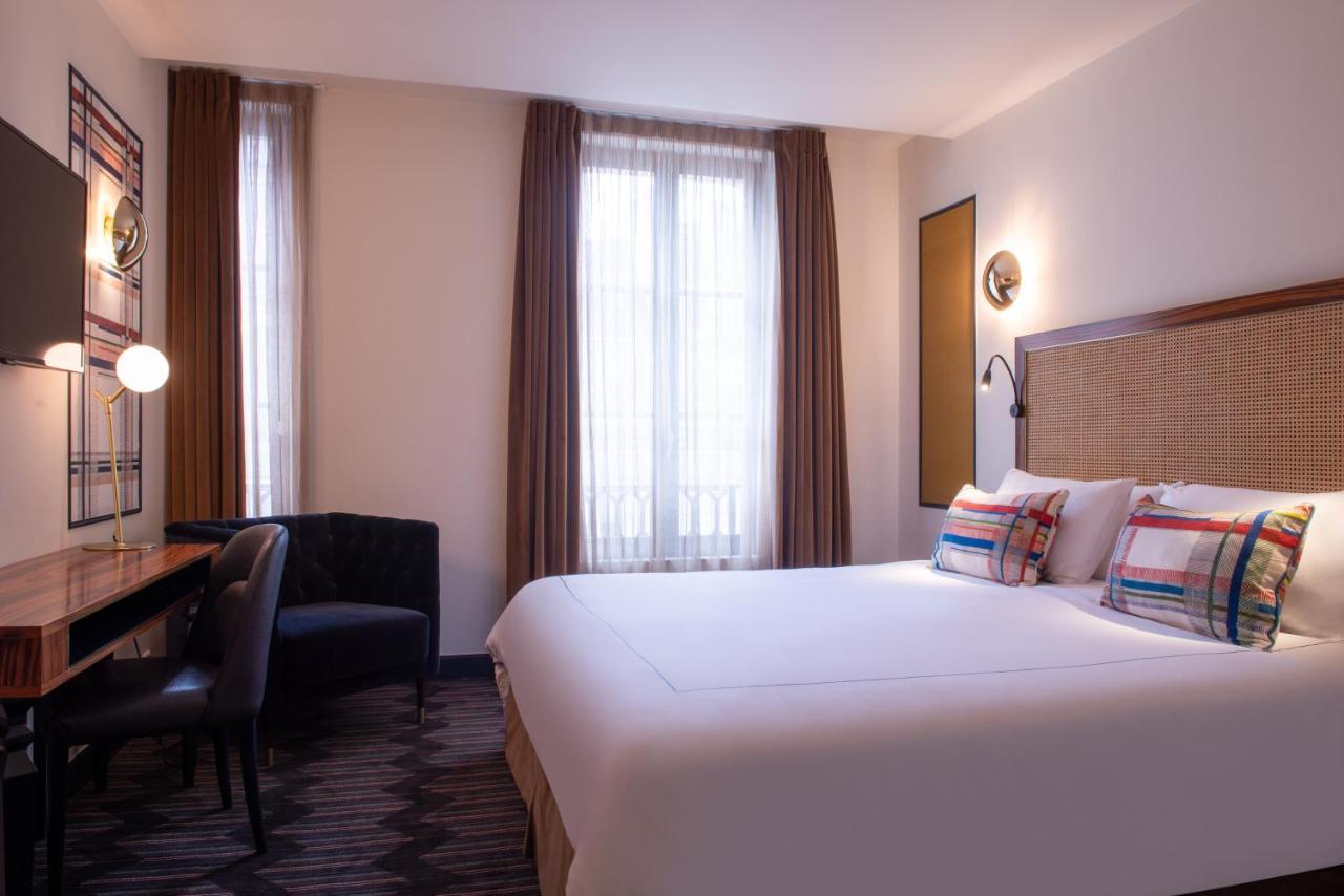 Mom'art Hotel 4*