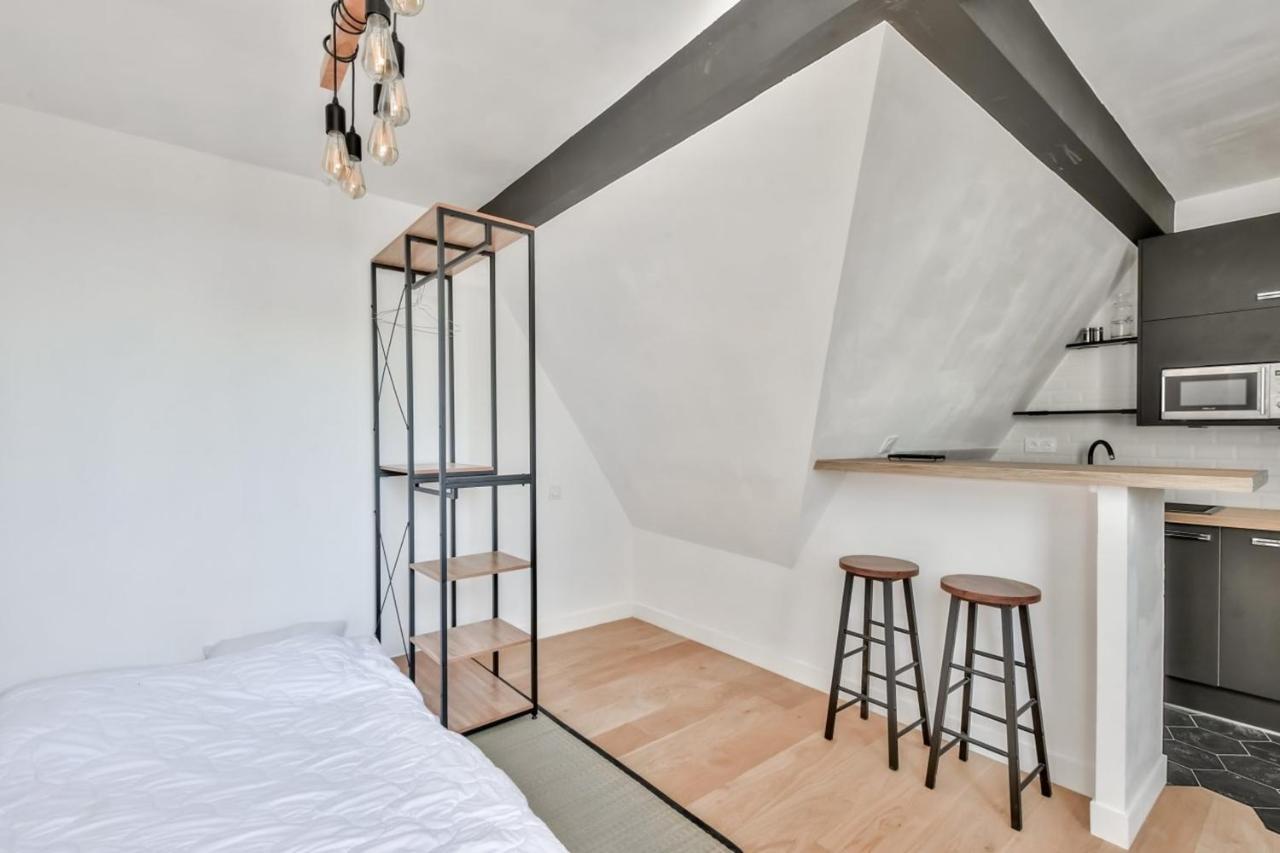 Appartamento Charming Studio For 2 In The 8th District *