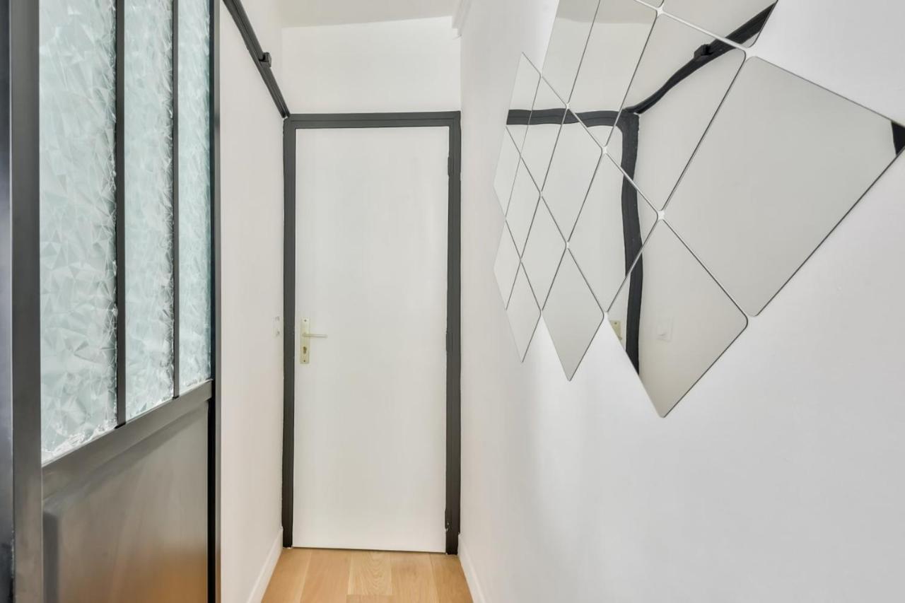 Charming Studio For 2 In The 8th District Appartamento Parigi