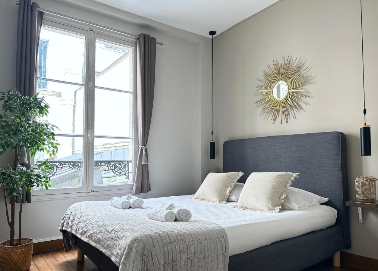 Quiet Retreat In Le Marais Parigi