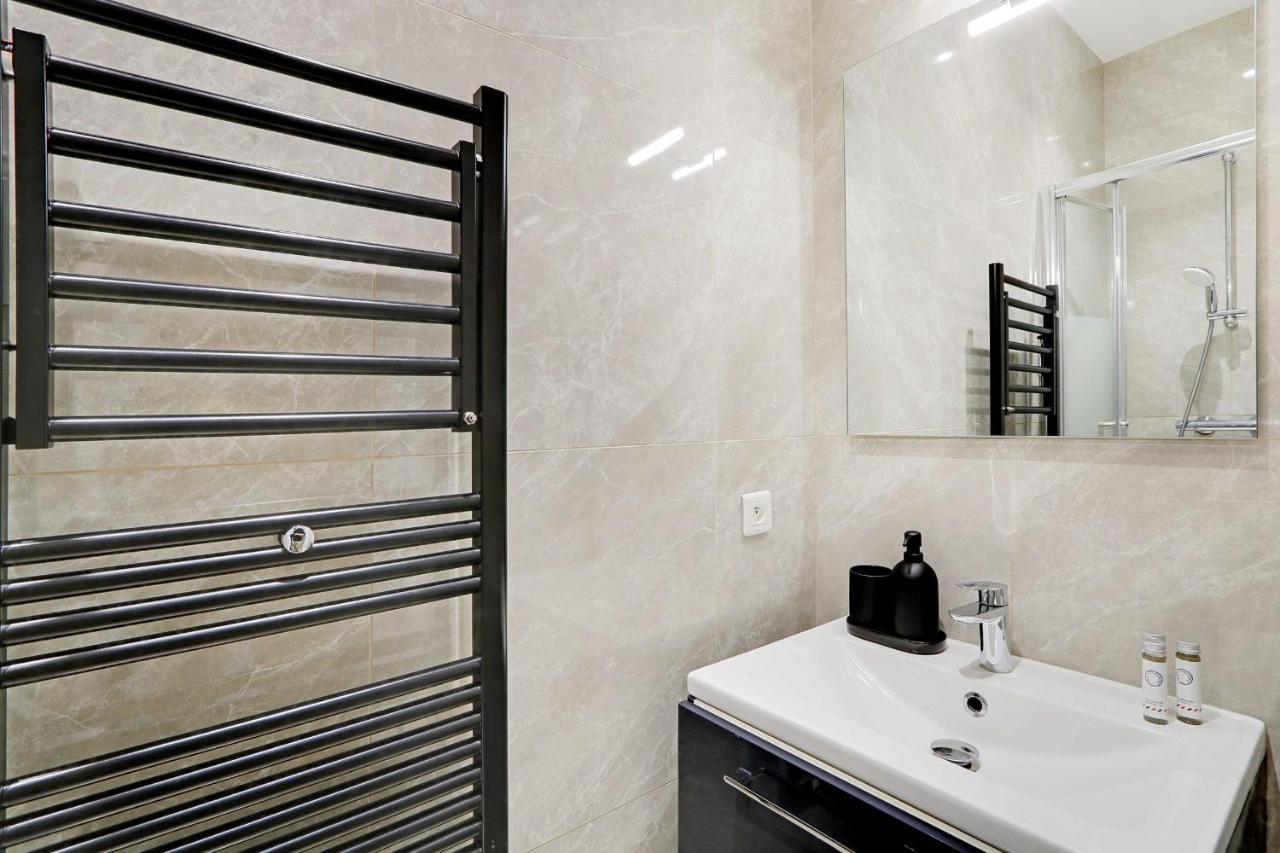 Chic With Garden -2br-6p- Grenelle * Parigi