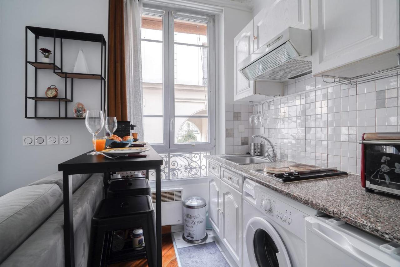 Renove Cosy Metro 2pers Wifi Apartment