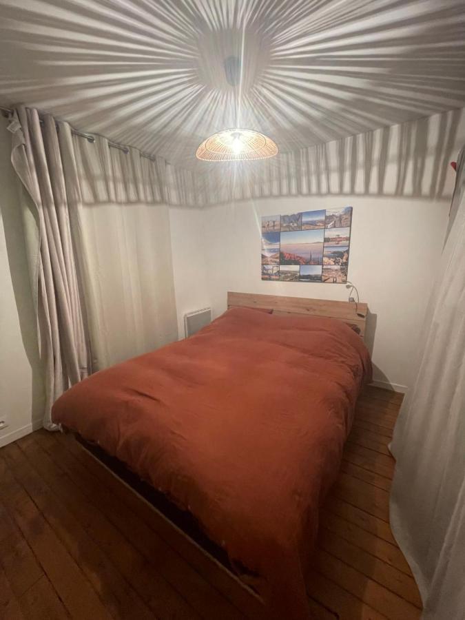 42m Close To Montmartre *