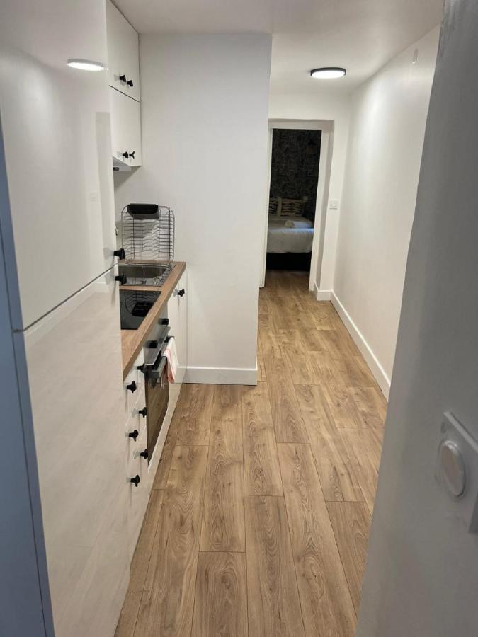 152 - Urban Cosy Flat In Apartment