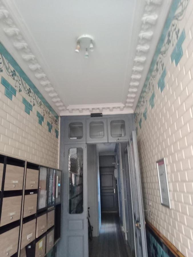 Petite Maison: Charming Self-clean In Prime Location Paris