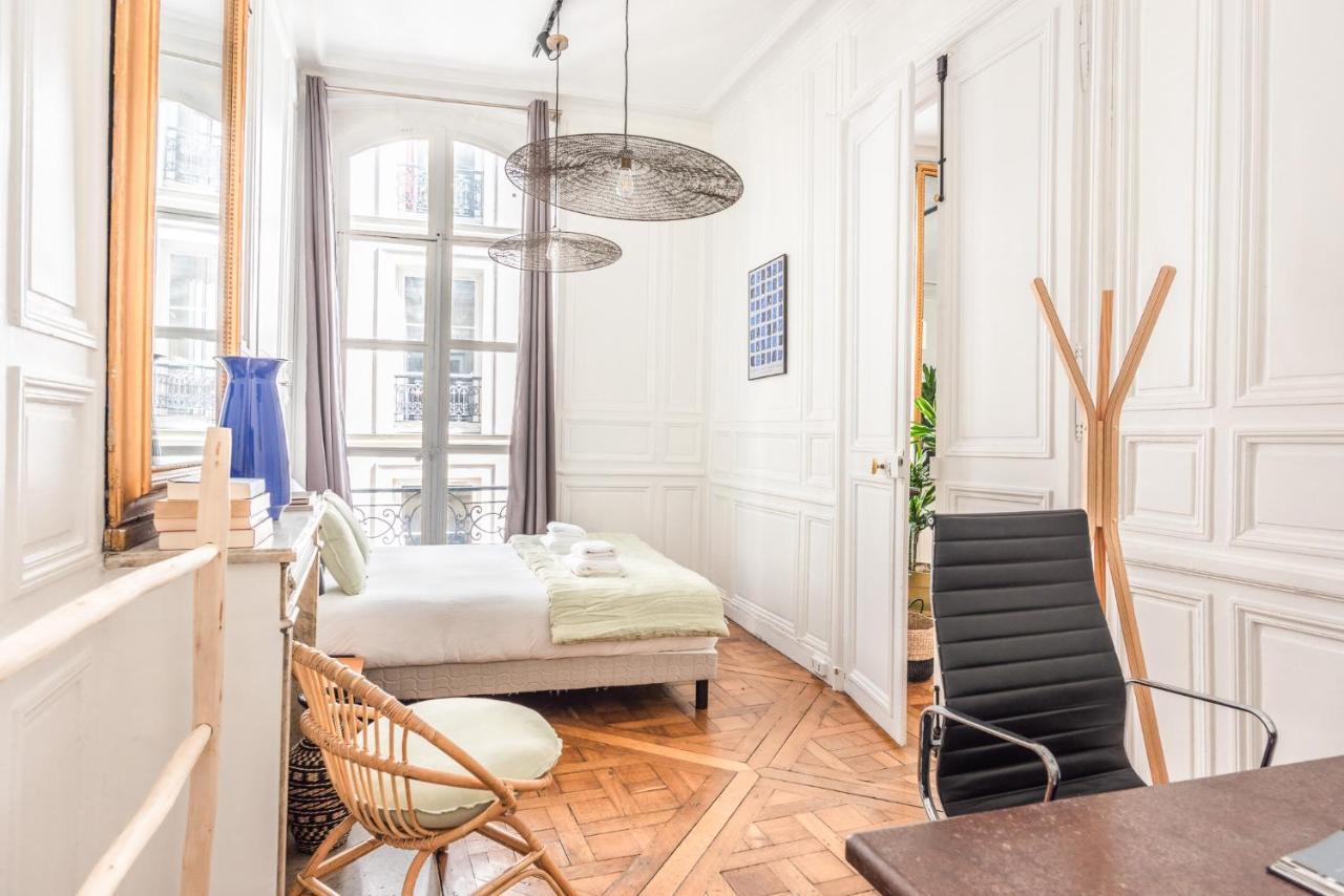 Apartment Outstanding Parisian Flat In Heart Of Center Paris