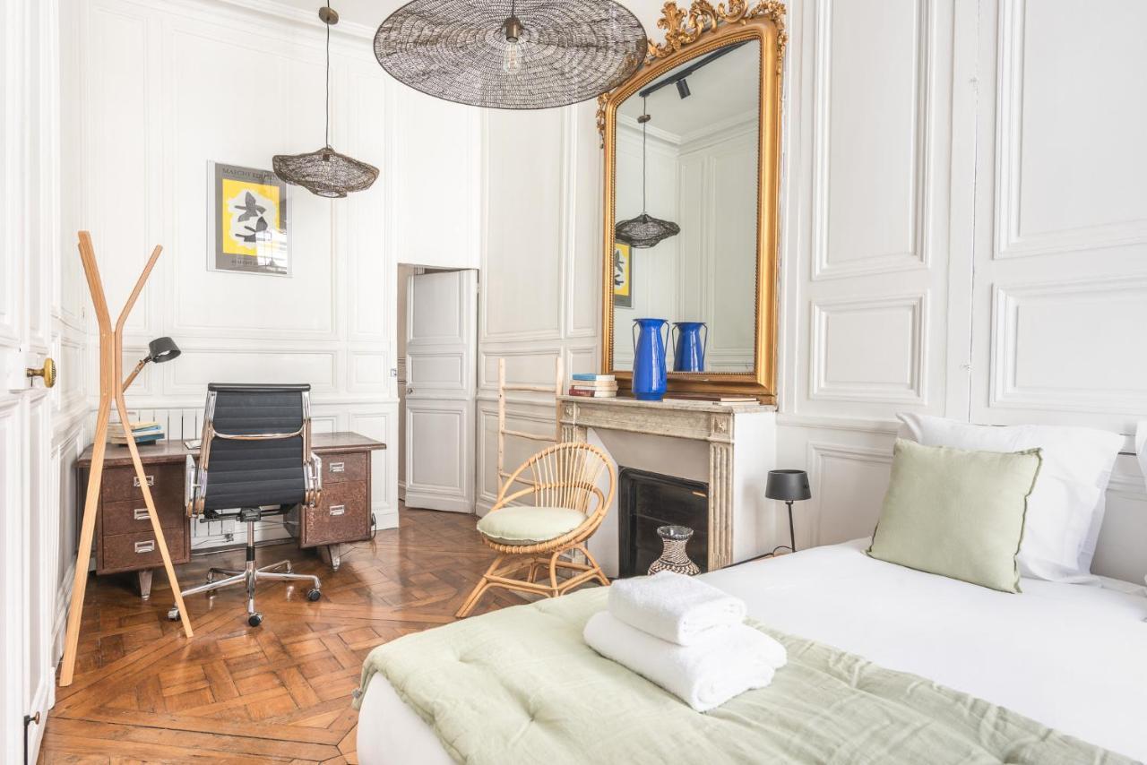 Outstanding Parisian Flat In Heart Of Center Apartment *