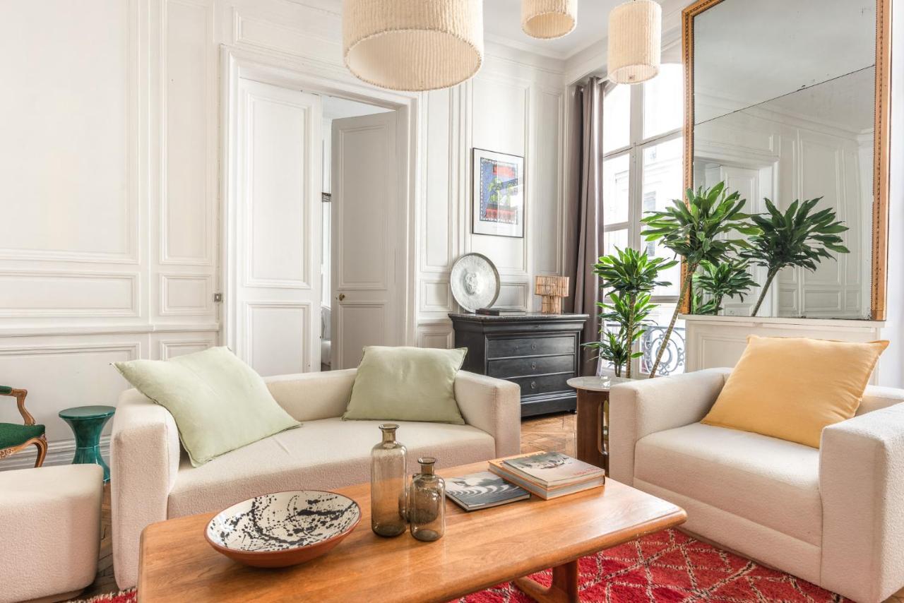 Apartment Outstanding Parisian Flat In Heart Of Center *