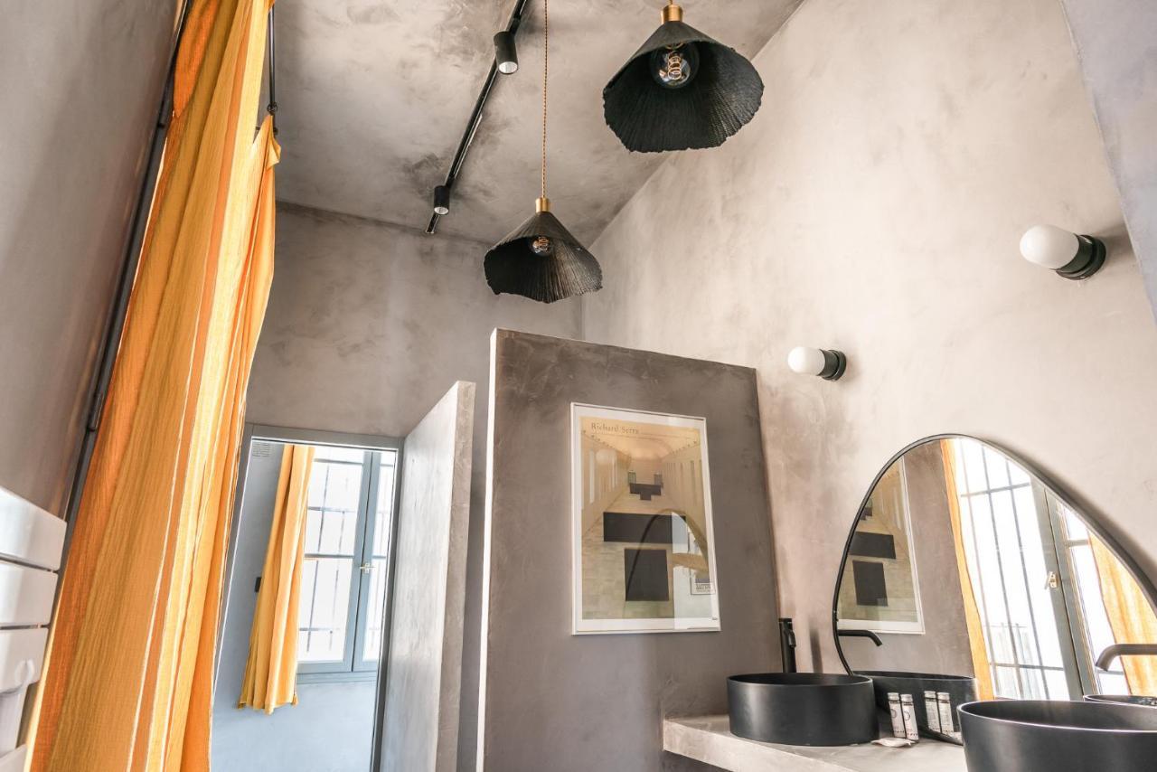 Outstanding Parisian Flat In Heart Of Center Apartment *