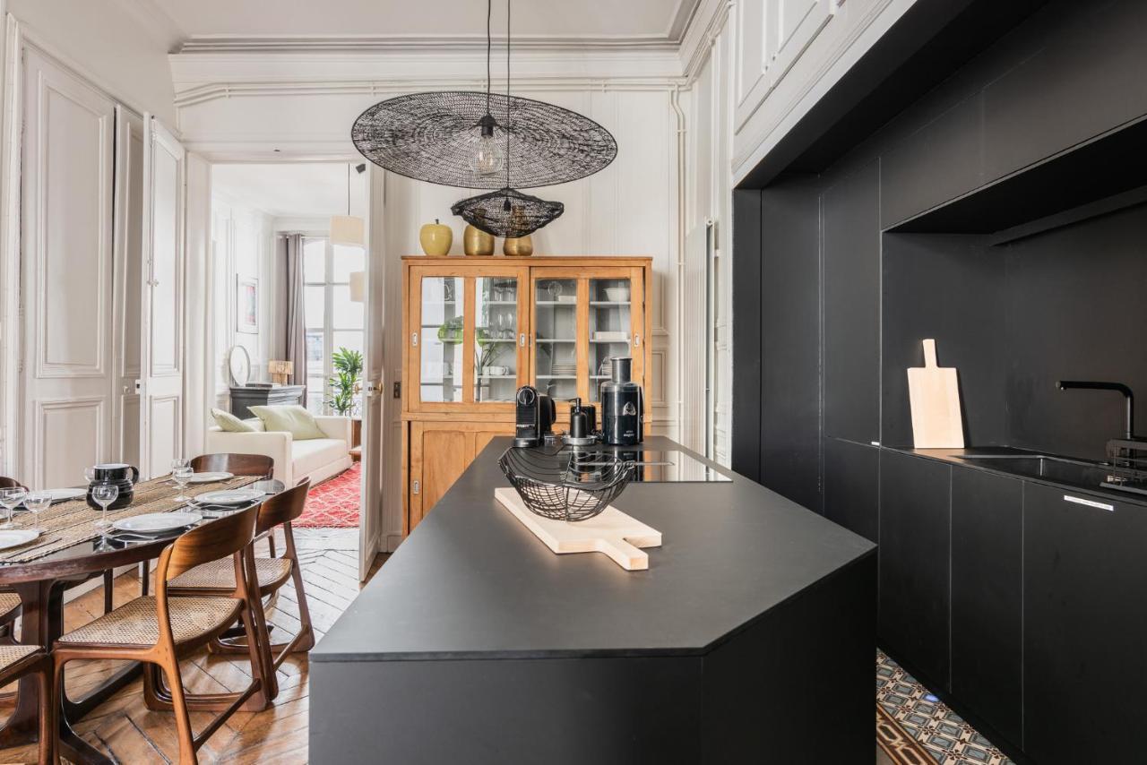 Apartment Outstanding Parisian Flat In Heart Of Center Paris