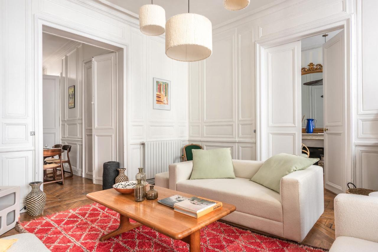 Outstanding Parisian Flat In Heart Of Center Apartment
